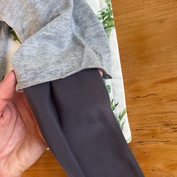 Roi Top - Picture 3 of 7